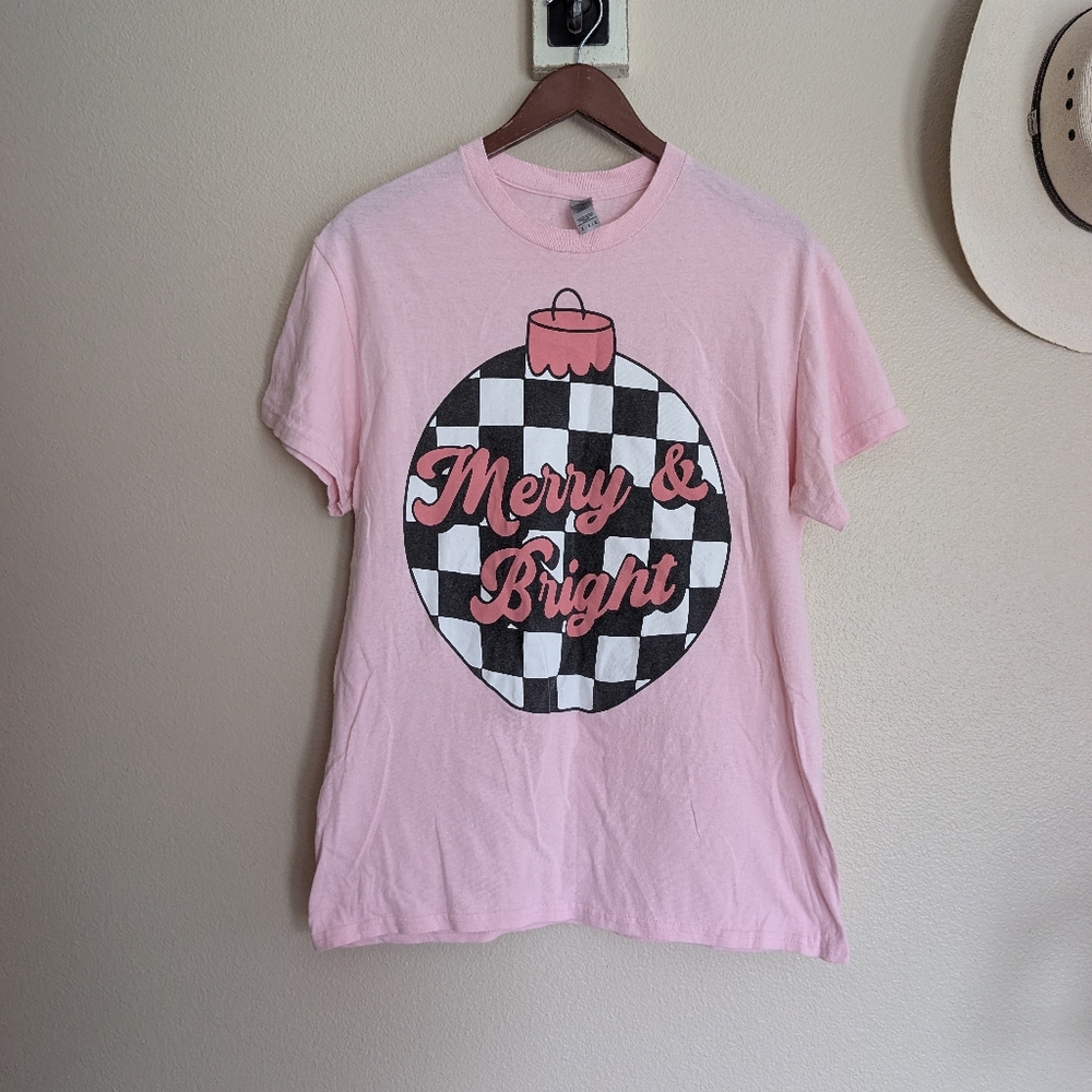 Pink Christmas Tshirt Merry and Bright Checkered Ornament Size Medium